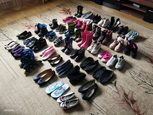 43 пары обуви (фото #1)
