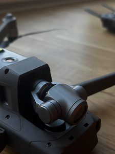 Dji Mavic 2 Zoom Fly More Combo (2 foto / 7)