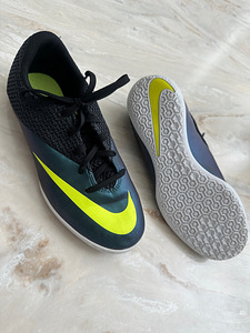 Кроссовки Nike Football 37,5