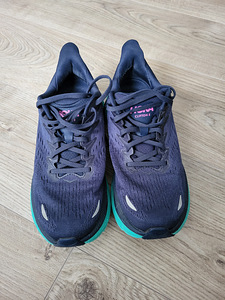Hoka One One Clifton 8 (1 foto / 4)