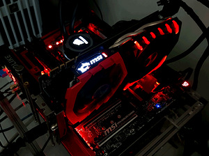 MSI GTX 1070 GAMING X (2 foto / 6)