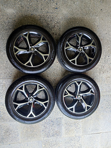 Peugeot valuveljed suverehvidega 4x108 (1 foto / 4)