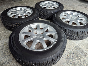 Peugeot valuveljed naastrehvidega 4x108 (2 foto / 3)