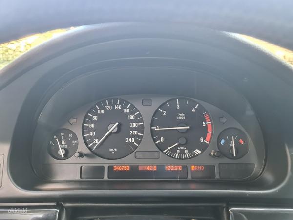 BMW E39 3.0 142 kW 2001 (фото #12)