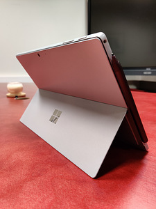 Microsoft Surface Pro 7 12,3" (i5-1035G4, 8GB, 128GB) + pen (4 foto / 7)