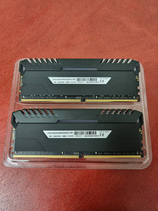 Corsair Vengeance LED 32GB (2 x 16GB) DDR4 3200MHz CL16 (2 foto / 3)