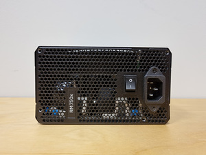 Corsair RM750x 750W 80 PLUS® Gold täismodulaarne PSU (5 foto / 5)