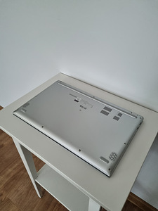Asus VivoBook 15 X512DA (R5 3500U, 12GB, Vega 8, 512GB NVMe) (4 foto / 7)