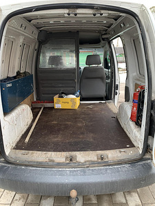 Volkswagen Caddy 1.9 51KW (7 foto / 9)