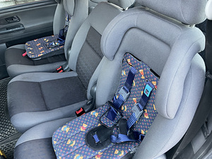 Ford Galaxy 2.0TDi 85kw (7 foto / 7)