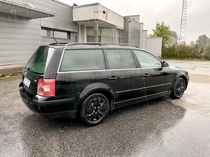 Volkswagen Passat 1.9 TDI 74KW (2 foto / 8)