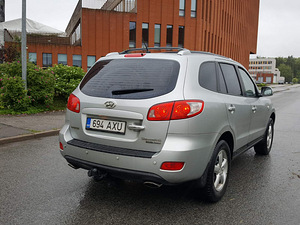 Hyundai Santa Fe 7-kohaline (3 foto / 10)
