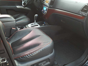 Hyundai Santa Fe 7-kohaline (6 foto / 15)