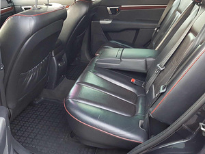 Hyundai Santa Fe 7-kohaline (7 foto / 15)