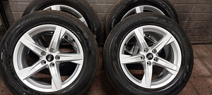 Оригинальные литые диски Audi (1 фото из 8)