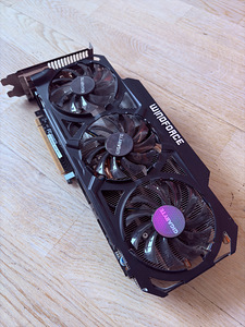 NVIDIA GeForce GTX 760 4GB (1 foto / 2)