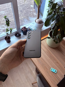 Samsung S23 256GB - Must (2 foto / 7)