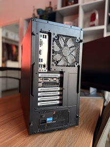 Soodne mänguriarvuti - Ryzen 5 / 1TB SSD / 16GB DDR4 (1 foto / 5)
