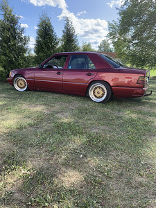 W124 2.0D manuaal (1 foto / 12)