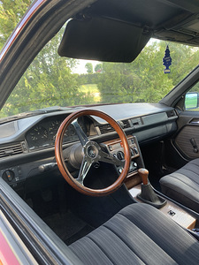 W124 2.0D manuaal (10 foto / 12)