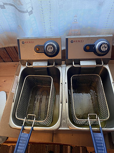 Fritüür Kitchen Line - 2x4L, HENDI, 8L (2 foto / 3)