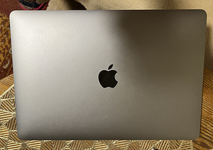 Продам MacBook Air 2019a 256gb (2 фото из 3)