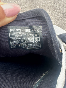 Tommy Hilfiger (5 foto / 6)