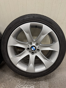 Диски BMW STYLE 168 + шины для BMW X5 E53 IS (5 фото из 7)