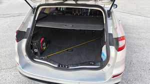 Ford Mondeo Titanium 2.0 110kW (11 foto / 13)