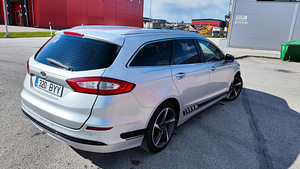 Ford Mondeo Titanium 2.0 110kW (9 foto / 13)