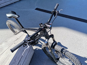 Germany SERIOUS BEAR PEAK 8000 27,5+" Electric MTB Black (2 foto / 7)
