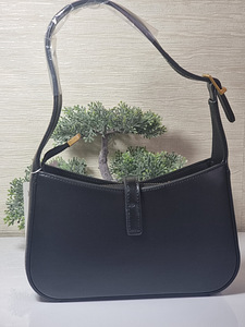YSL kott (2 foto / 3)