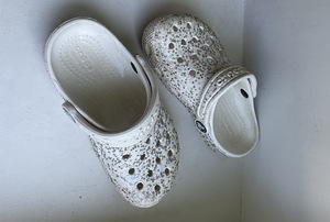 Блестящие сабо CROCS, C11 (EU 28) (1 фото из 5)