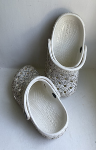 Блестящие сабо CROCS, C11 (EU 28) (3 фото из 5)