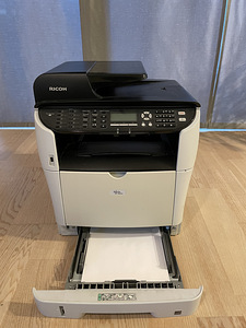 Värvilaserprinter/ Skänner/ Koopiamasin Ricoh Aficio (3 foto / 6)