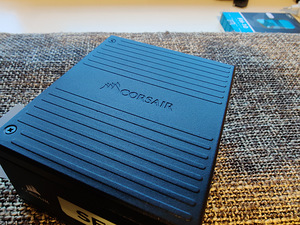 Corsair SF750 modular toiteplokk 750W PSU 80+ Platinum SFX (3 foto / 10)