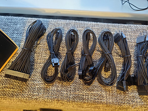 Corsair SF750 modular toiteplokk 750W PSU 80+ Platinum SFX (9 foto / 10)