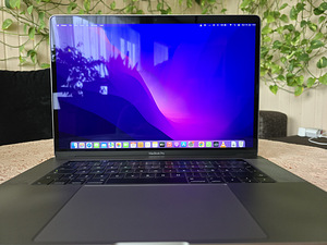 Apple MacBook Pro 15 2017 i7 (9 foto / 9)