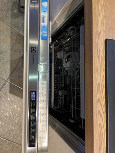 Nõudepesumasin Electrolux XXL integreeritud 60cm (3 foto / 5)