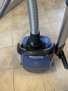 Пылесос Electrolux ZUODELUX+ (5 фото из 9)