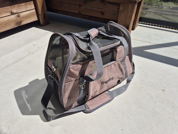 Сумка-переноска FREEDOG Crossworld 51X23X35CM коричневая