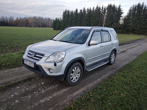 Продается Honda crv 2.2 103kw (8 фото из 8)
