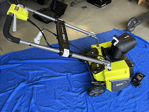 Lumepuhur RYOBI Brushless 36V, RST36X5140 (6 foto / 10)
