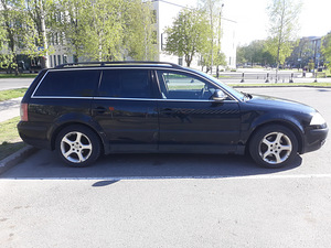 VW Passat Variant 1.9 96kw (5 foto / 9)