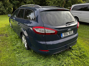 Ford Mondeo (4 фото из 10)
