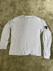 Calvin Klein õhuke dressikas (1 foto / 2)
