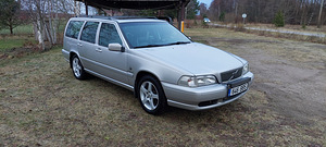 Volvo v70 2.5TDI В ХОРОШЕМ СОСТОЯНИИ (2 фото из 13)