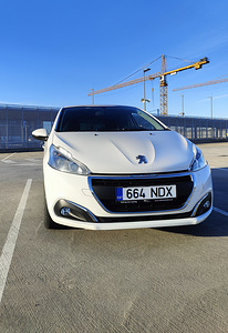 Peugeot 208 1.6 (1 foto / 15)