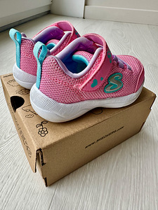 Skechers vabaajajalatsid,suurus 21 (5 foto / 8)
