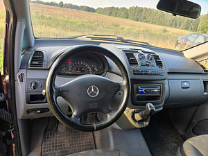 Mercedes-Bens Vito (6 foto / 9)
